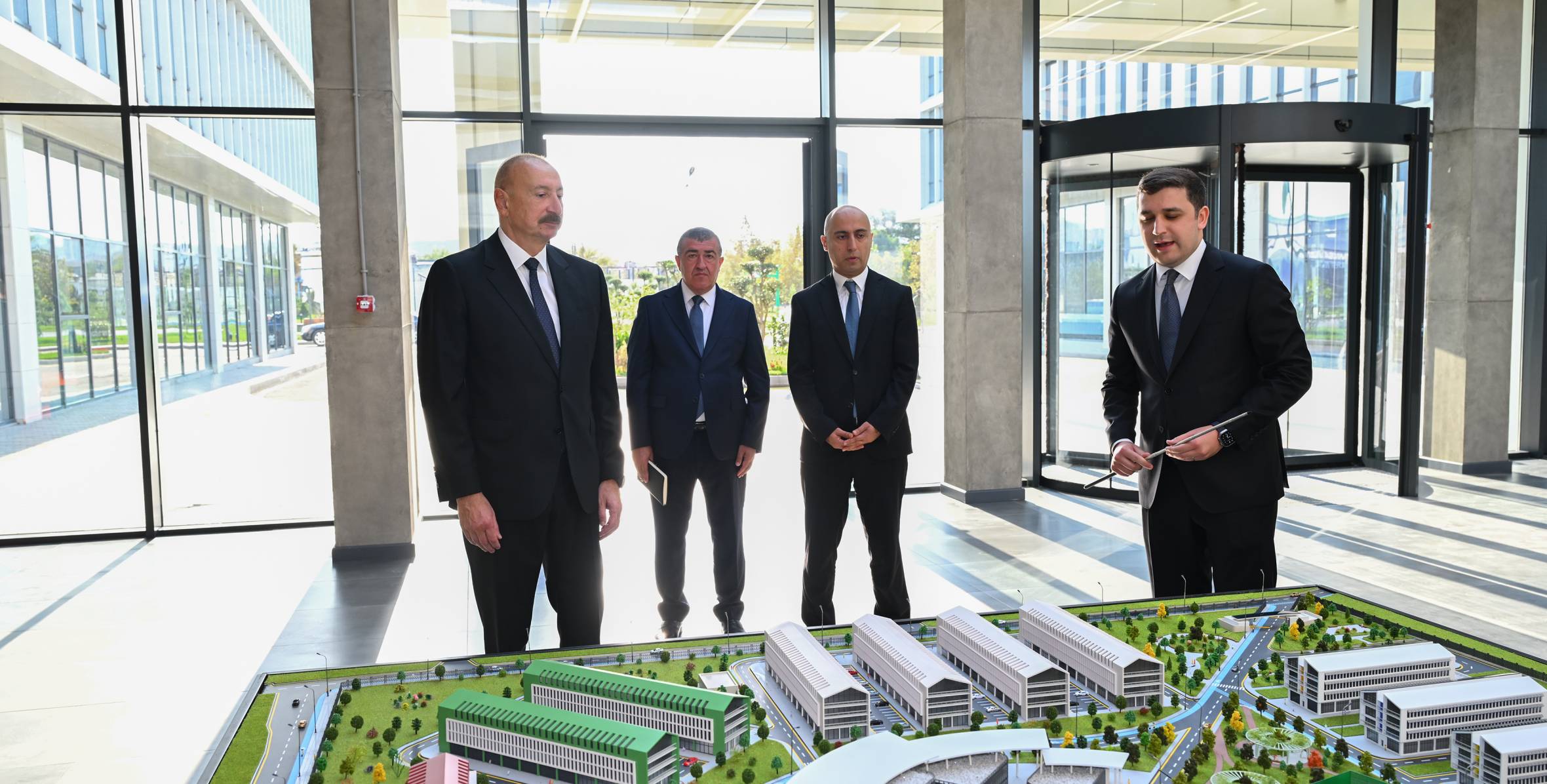 İlham Əliyev “SABAH.city” innovasiya şəhərciyinin birinci mərhələsinin açılışında iştirak edib