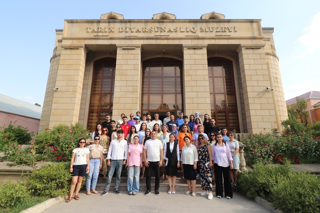 “Milli dəyərlərlə rəqəmsal gələcəyə” şüarı altında gənc alim və tədqiqatçıların yay düşərgəsi təkil olunub