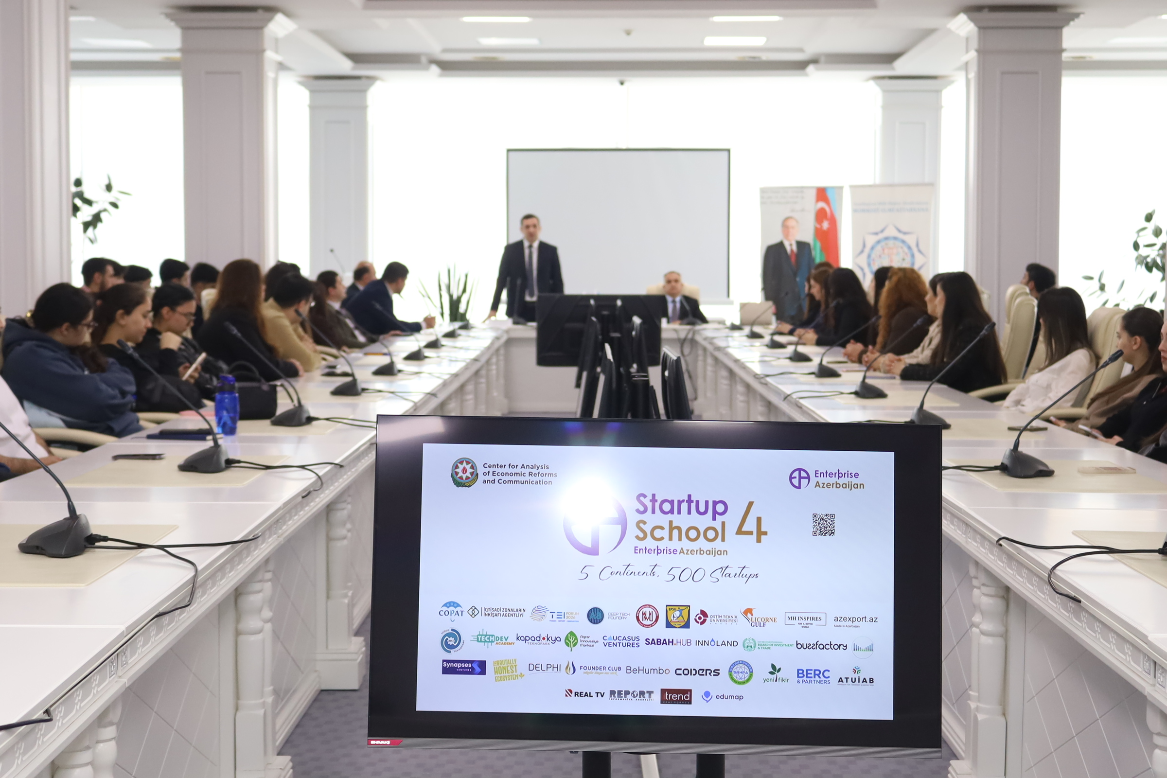 AMEA-nın Mərkəzi Elmi Kitabxanasında “Startup School 4” proqramı çərçivəsində təlim və infosessiya keçirilib