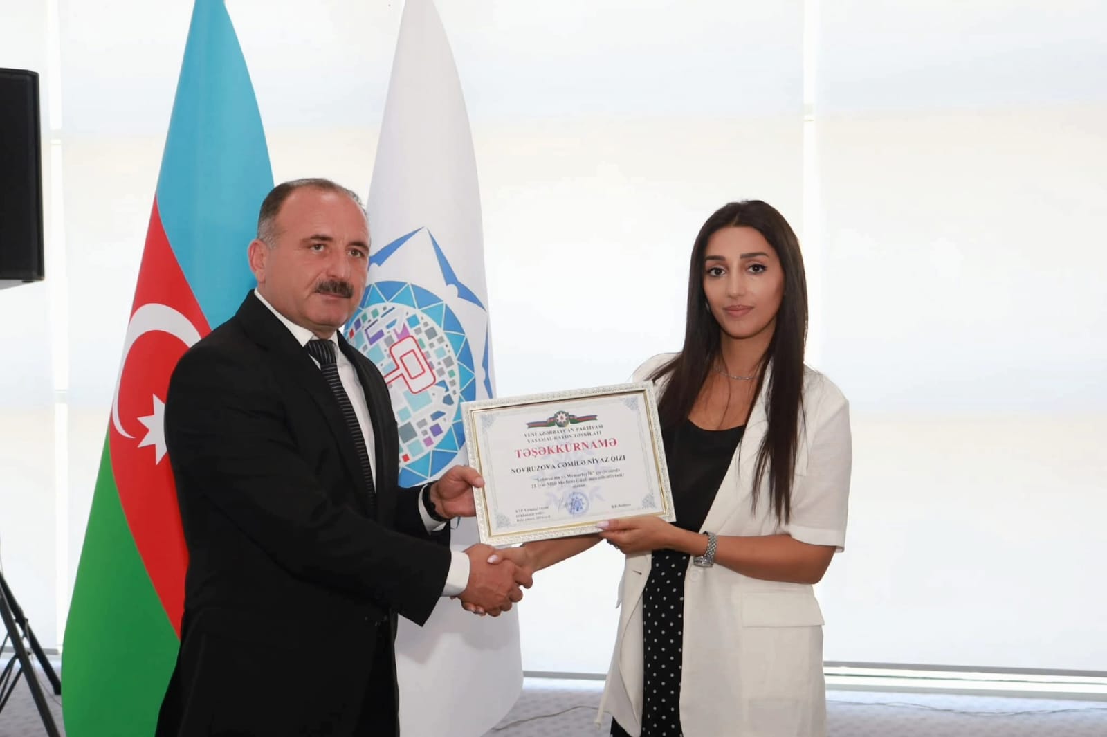 AMEA Folklor İnstitutunun gənc əməkdaşı Milli Mətbuat Günü münasibətilə təltif olunub