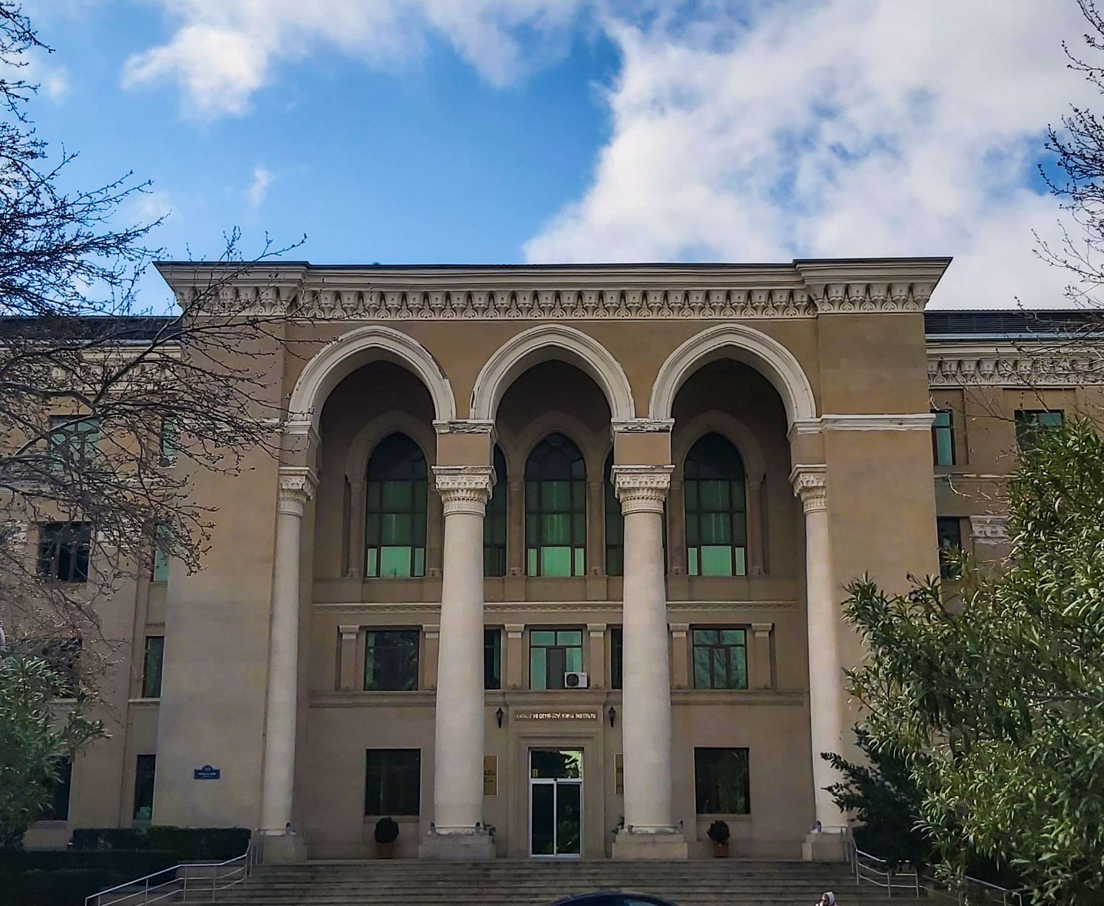 AR ETN Kataliz və Qeyri-üzvi Kimya İnstitutunun 90 illik və Azərbaycanın görkəmli kimyaçı alimi Toğrul Şahtaxtinskinin 100 illik yubileylərinə həsr olunmuş elmi konfrans keçiriləcək.