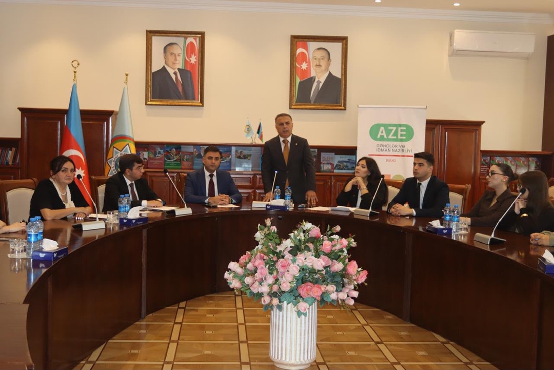 Tarix və Etnologiya İnstitutunun gənci konfransda iştirak edib